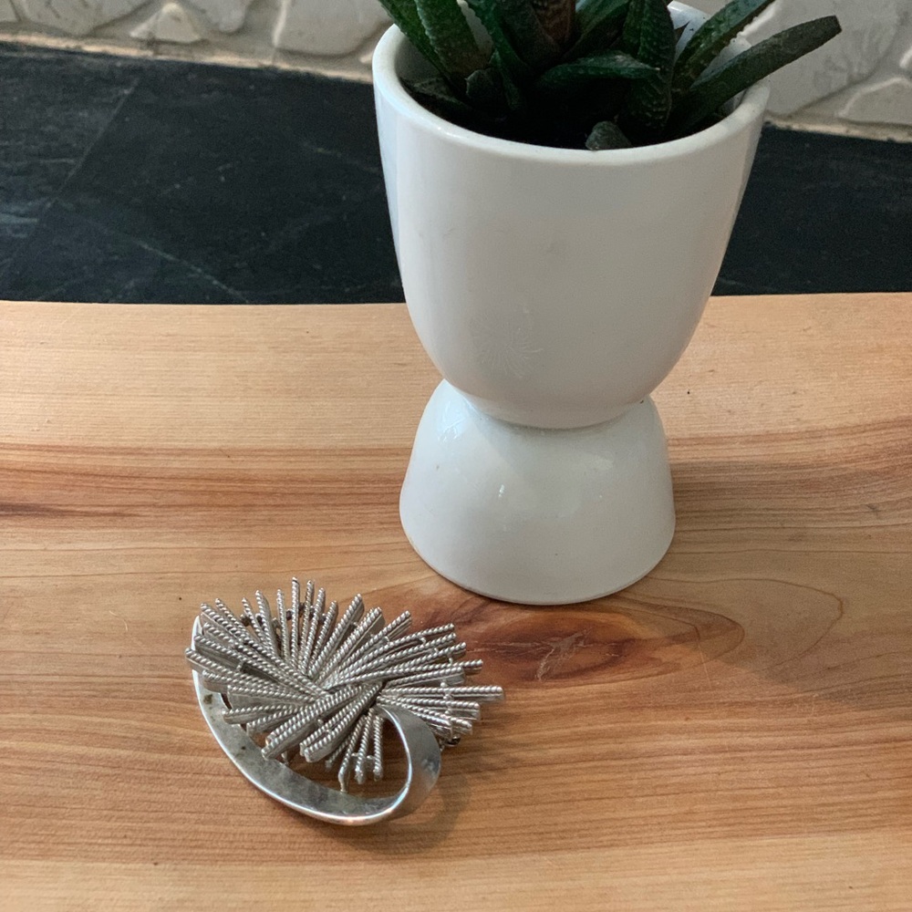 CROWN TRIFARI | Vintage Starburst Brooch